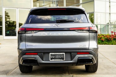 2023 INFINITI QX60 LUXE