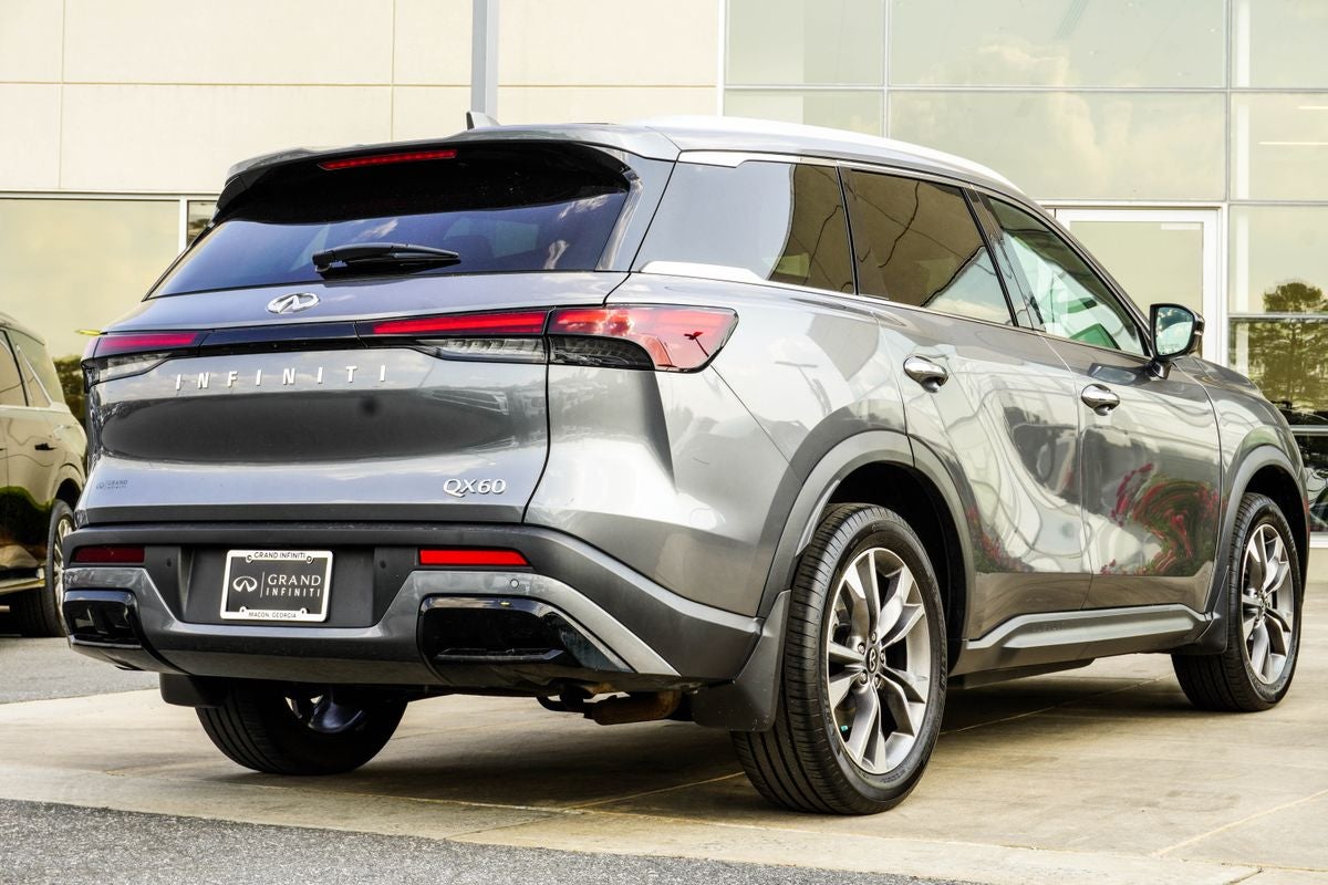 2023 INFINITI QX60 LUXE