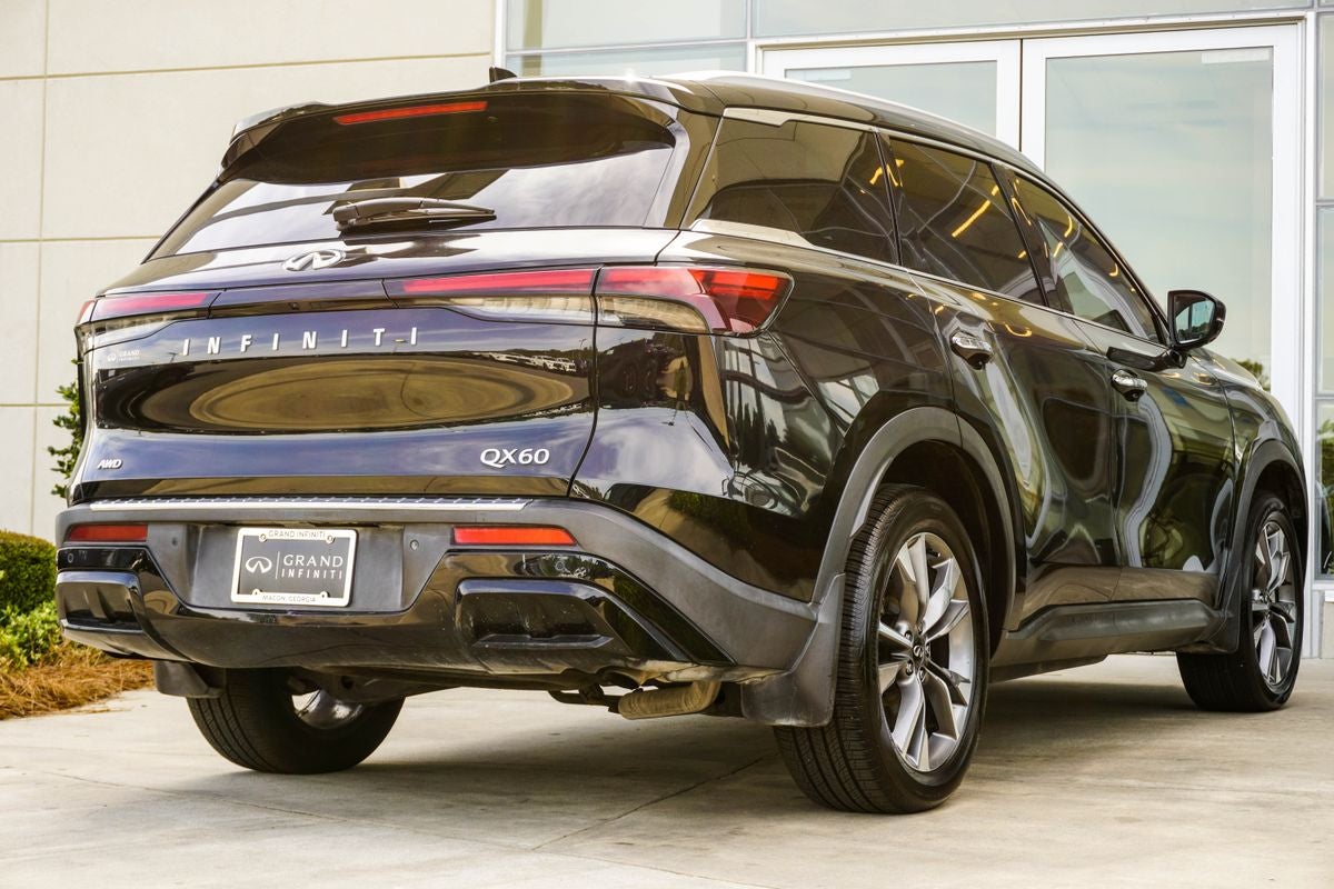 2023 INFINITI QX60 LUXE