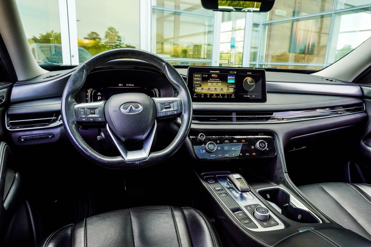 2023 INFINITI QX60 LUXE
