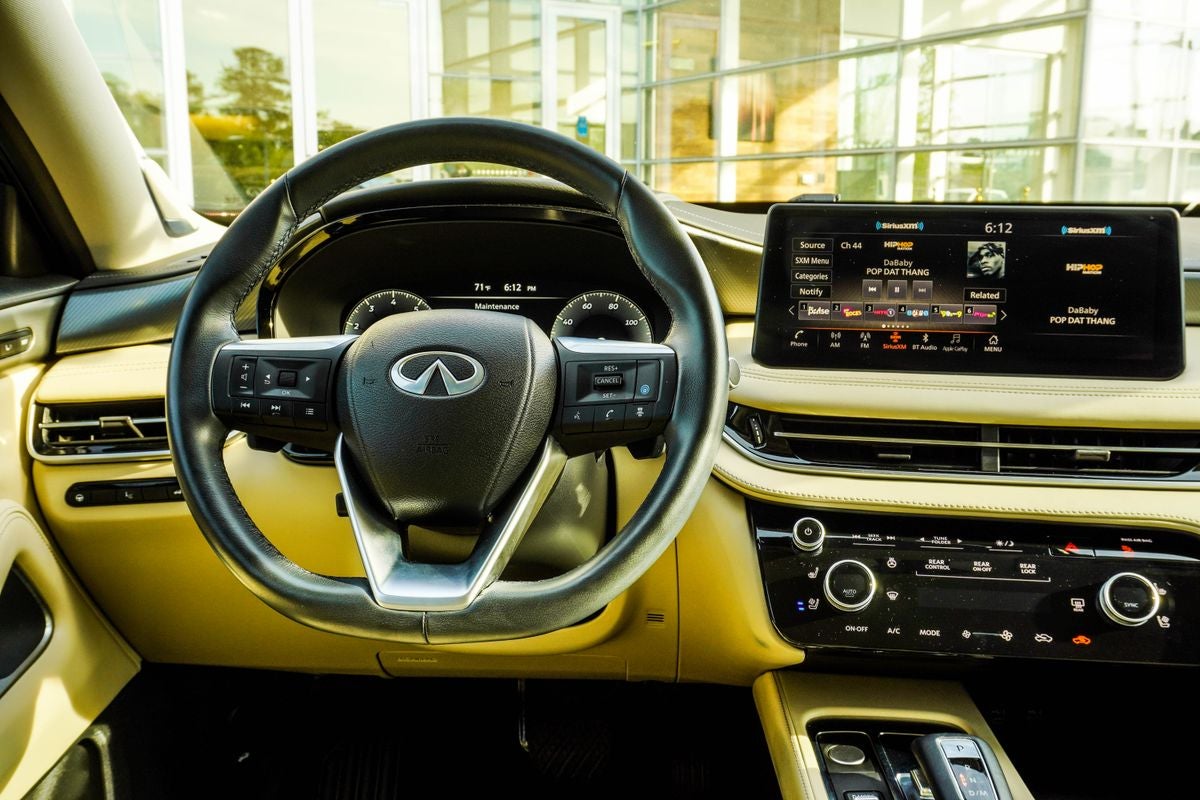 2023 INFINITI QX60 LUXE