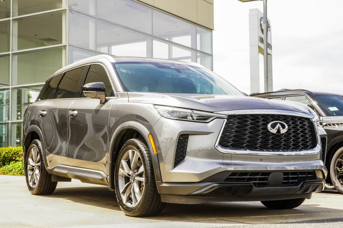 2023 INFINITI QX60 LUXE