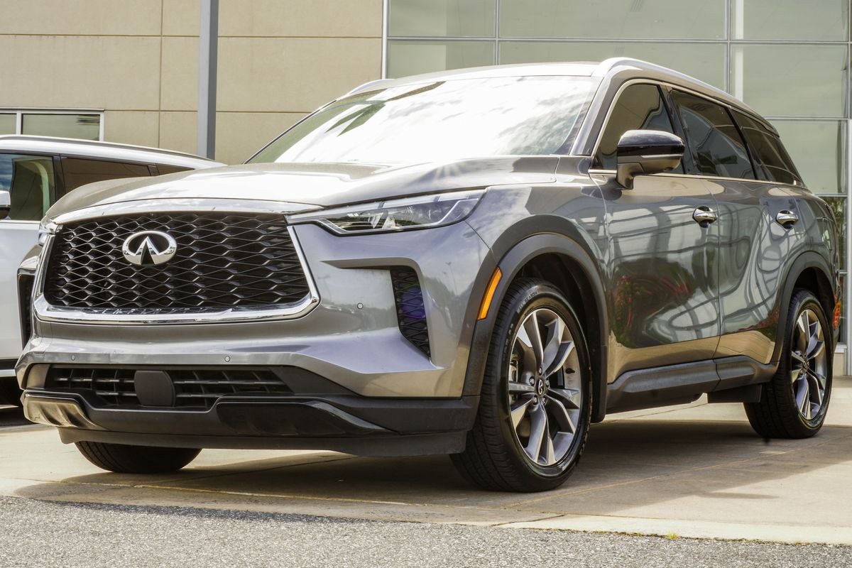 2023 INFINITI QX60 LUXE