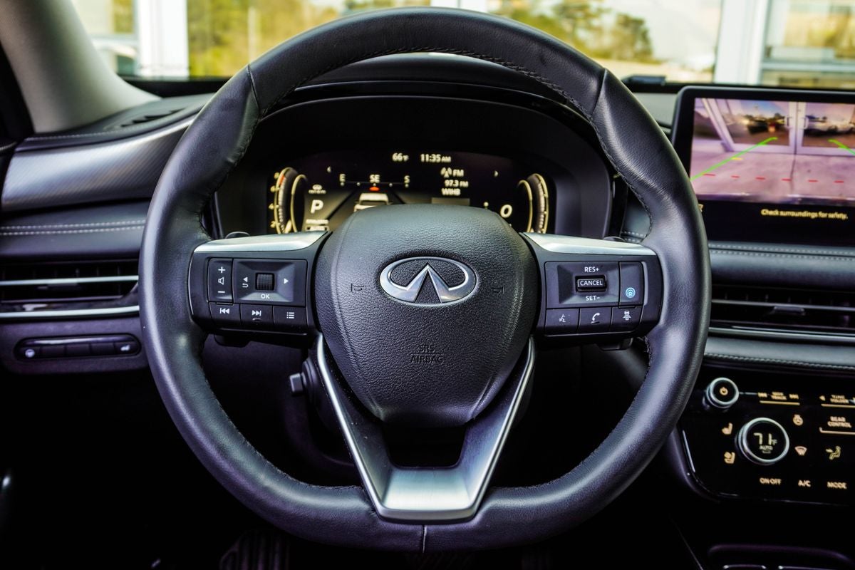 2023 INFINITI QX60 LUXE