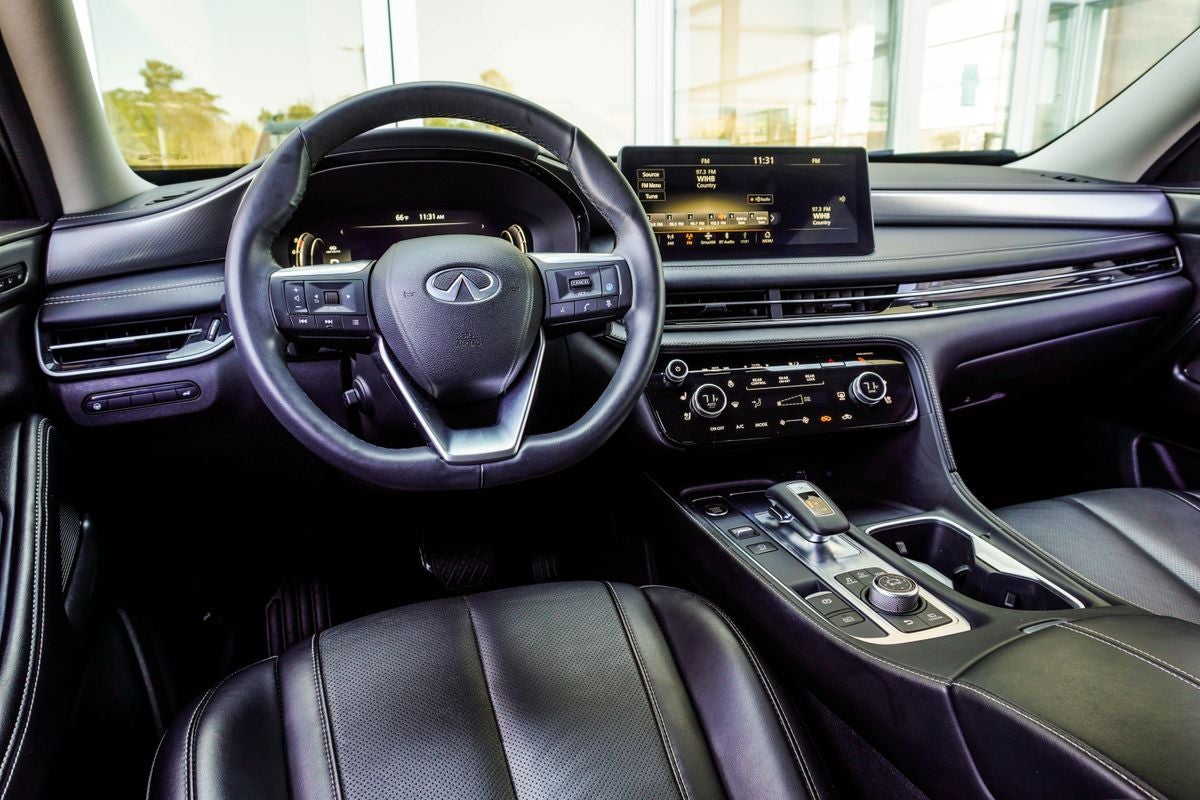 2023 INFINITI QX60 LUXE