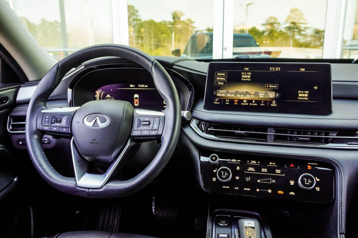 2023 INFINITI QX60 LUXE