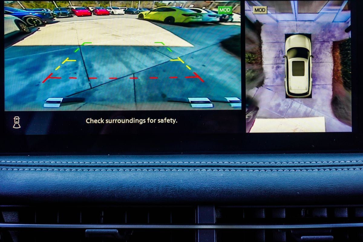 2023 INFINITI QX60 LUXE