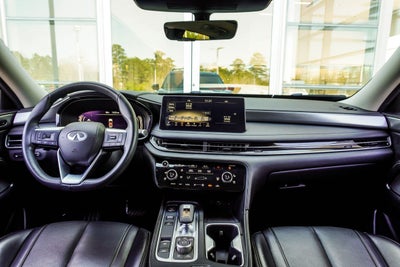 2023 INFINITI QX60 LUXE