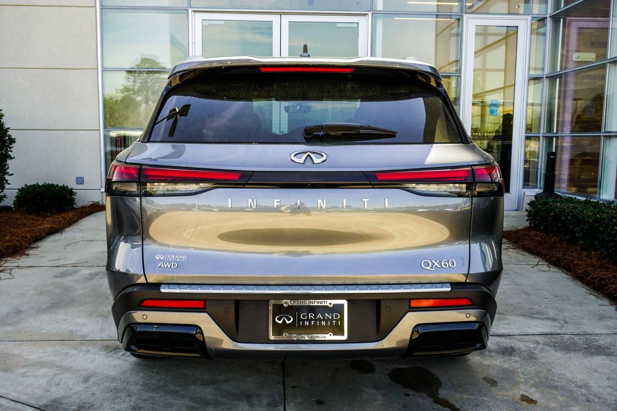 2023 INFINITI QX60 LUXE