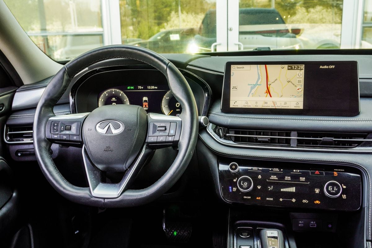 2023 INFINITI QX60 LUXE