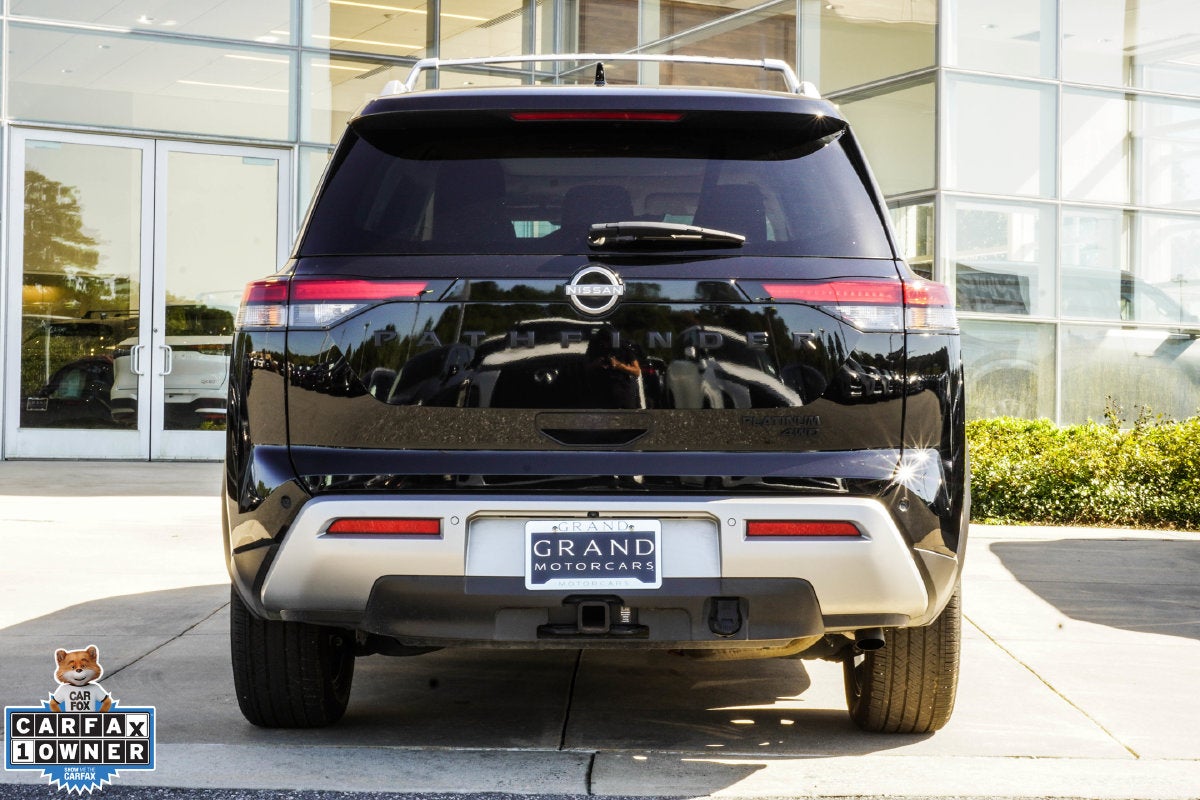 2025 Nissan Pathfinder Platinum
