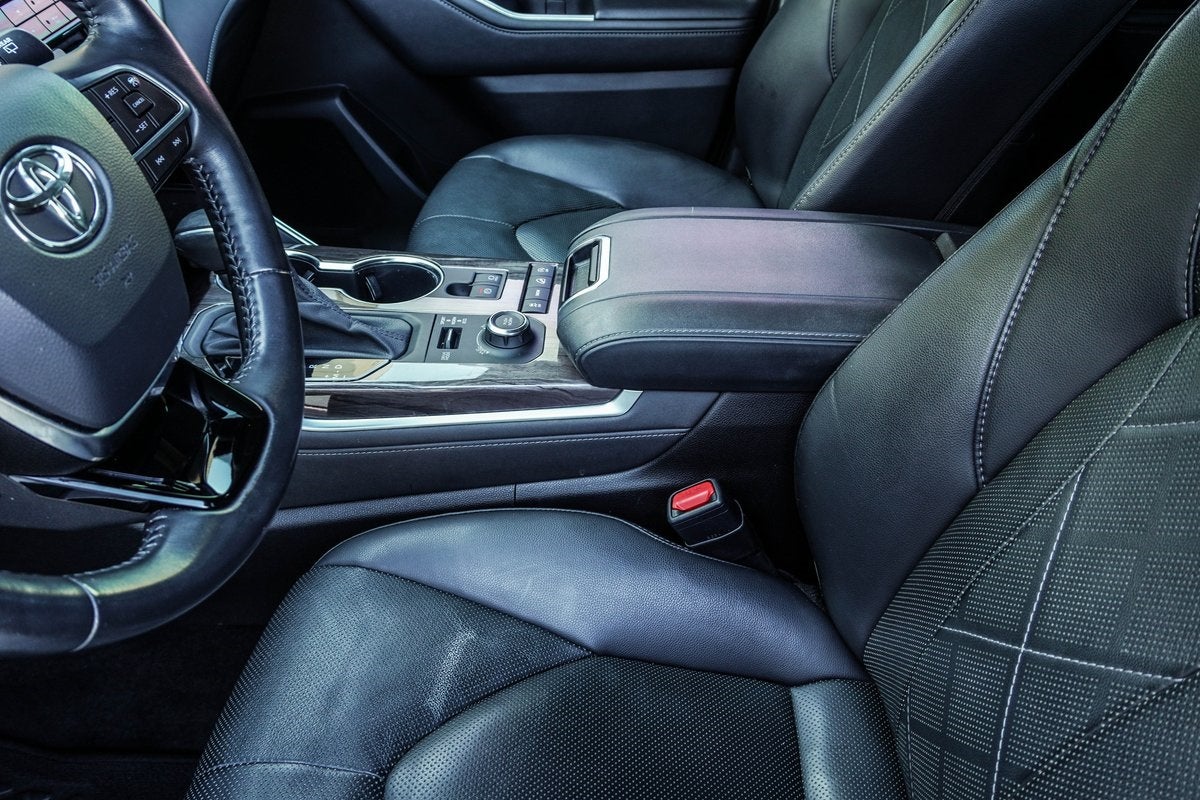 2020 Toyota Highlander Platinum