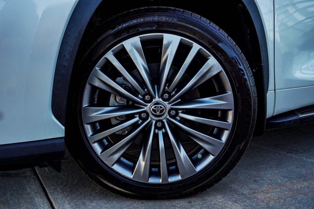 2020 Toyota Highlander Platinum