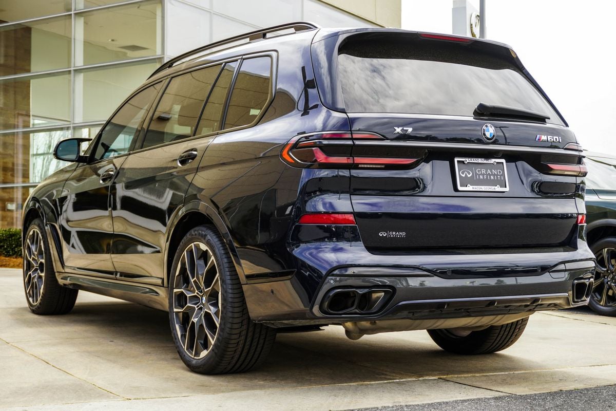 2024 BMW X7 M60i