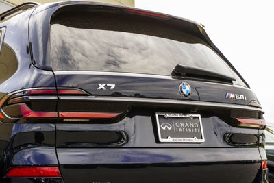 2024 BMW X7 M60i