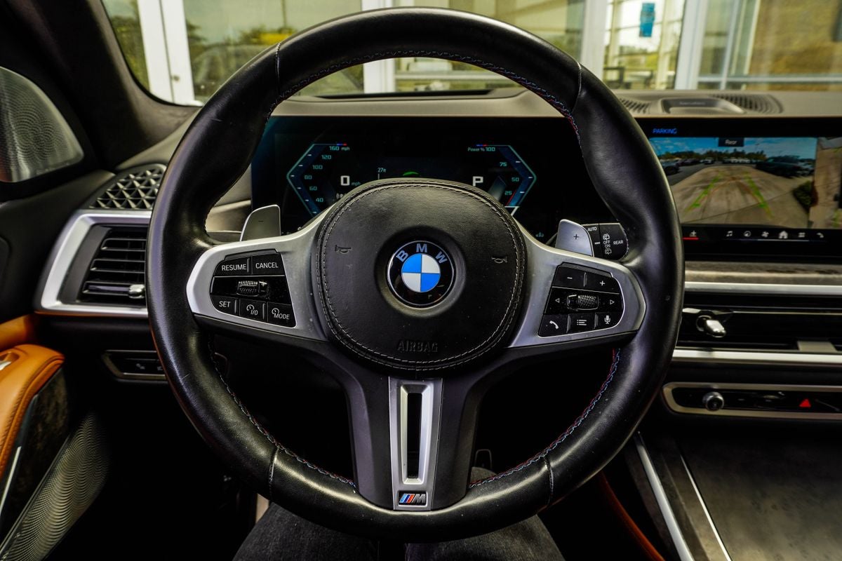 2024 BMW X7 M60i