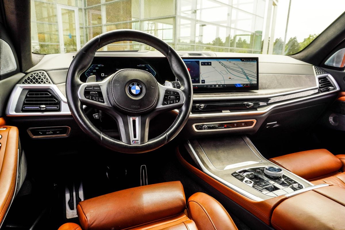 2024 BMW X7 M60i
