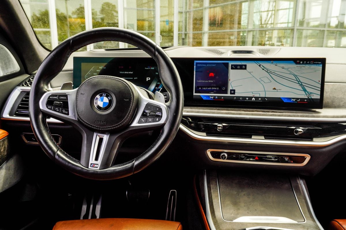 2024 BMW X7 M60i