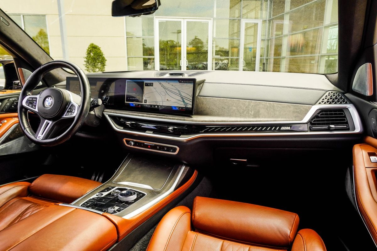 2024 BMW X7 M60i