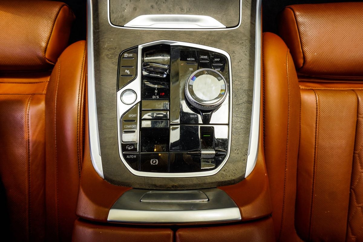 2024 BMW X7 M60i