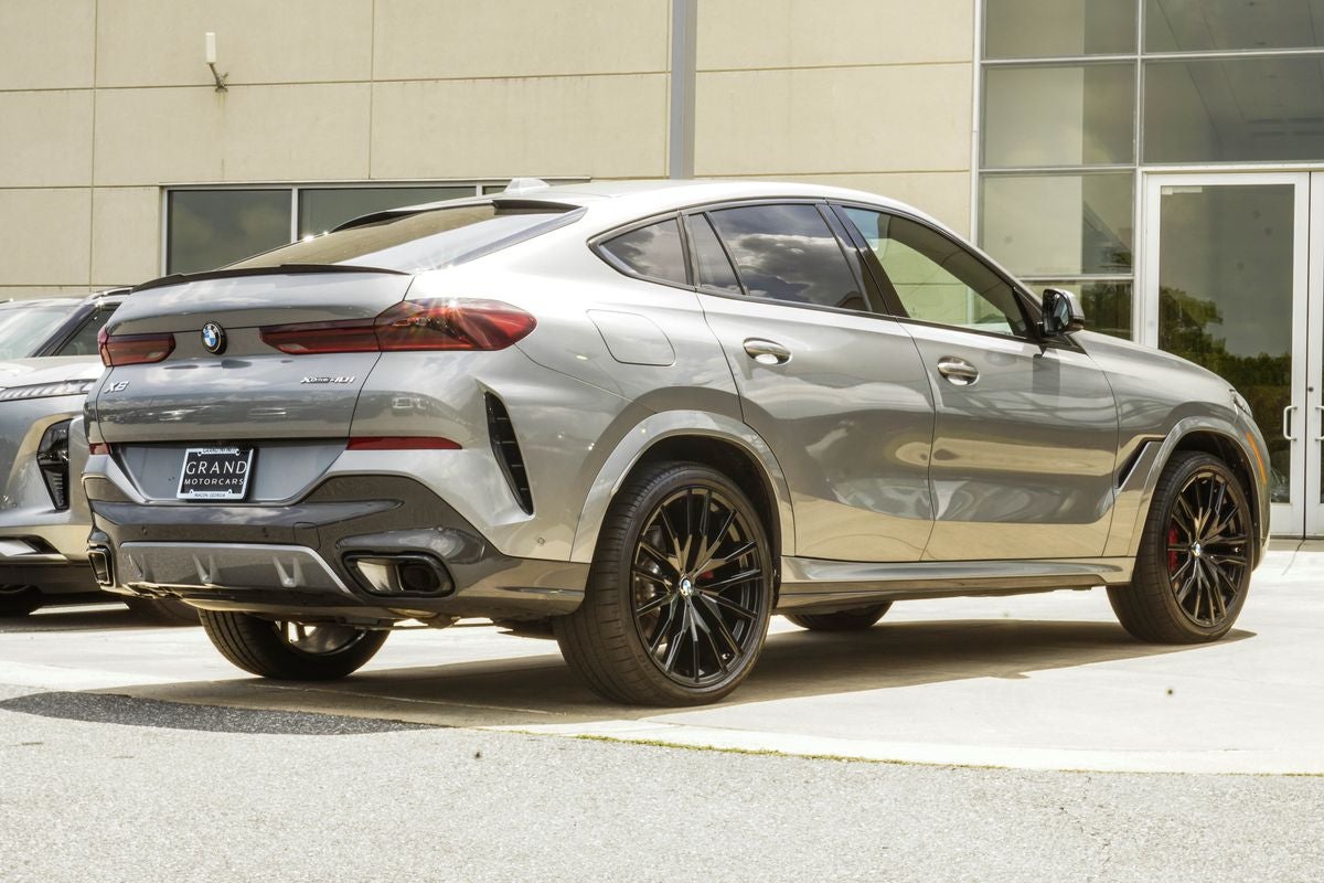 2025 BMW X6 xDrive40i