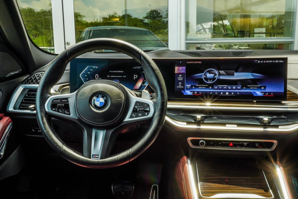 2025 BMW X6 xDrive40i