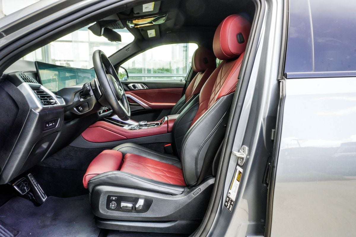 2025 BMW X6 xDrive40i
