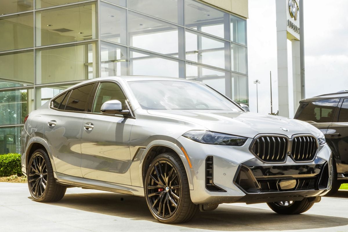 2025 BMW X6 xDrive40i