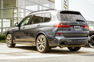 2021 BMW X7 M50i