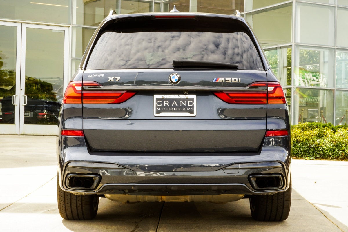 2021 BMW X7 M50i
