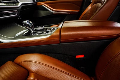 2021 BMW X7 M50i