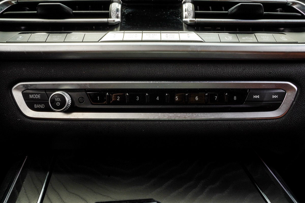 2021 BMW X7 M50i