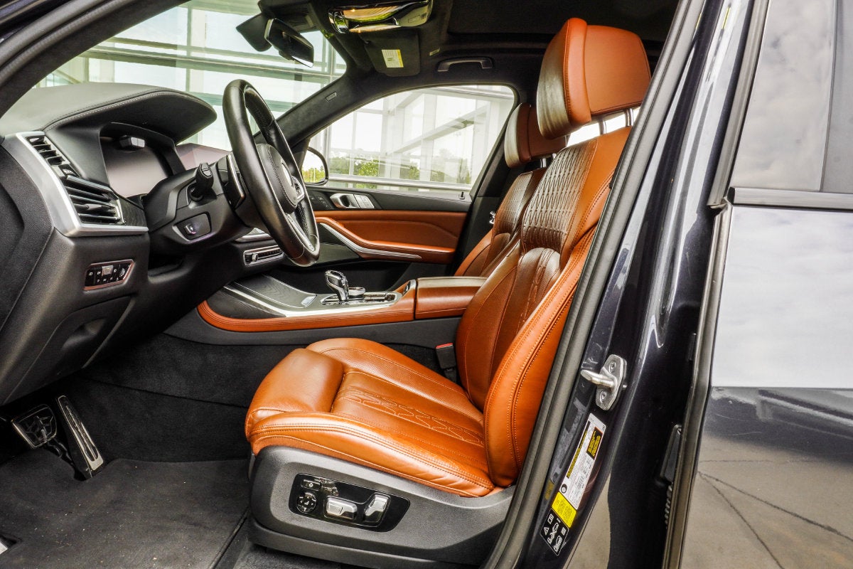2021 BMW X7 M50i