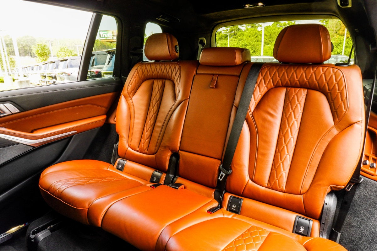 2021 BMW X7 M50i