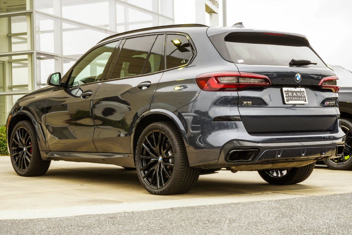 2022 BMW X5 M50i
