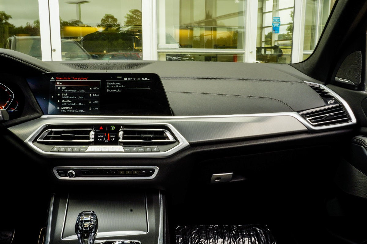 2022 BMW X5 M50i