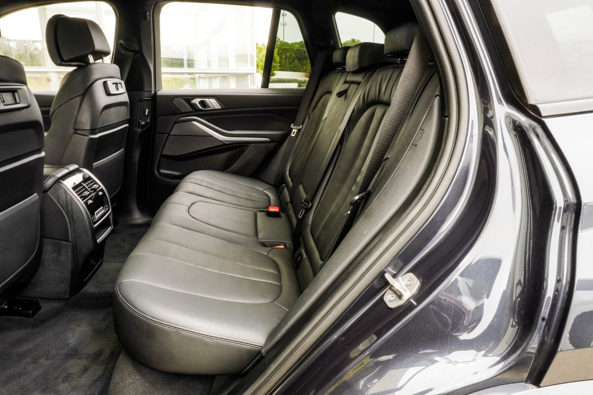2022 BMW X5 M50i