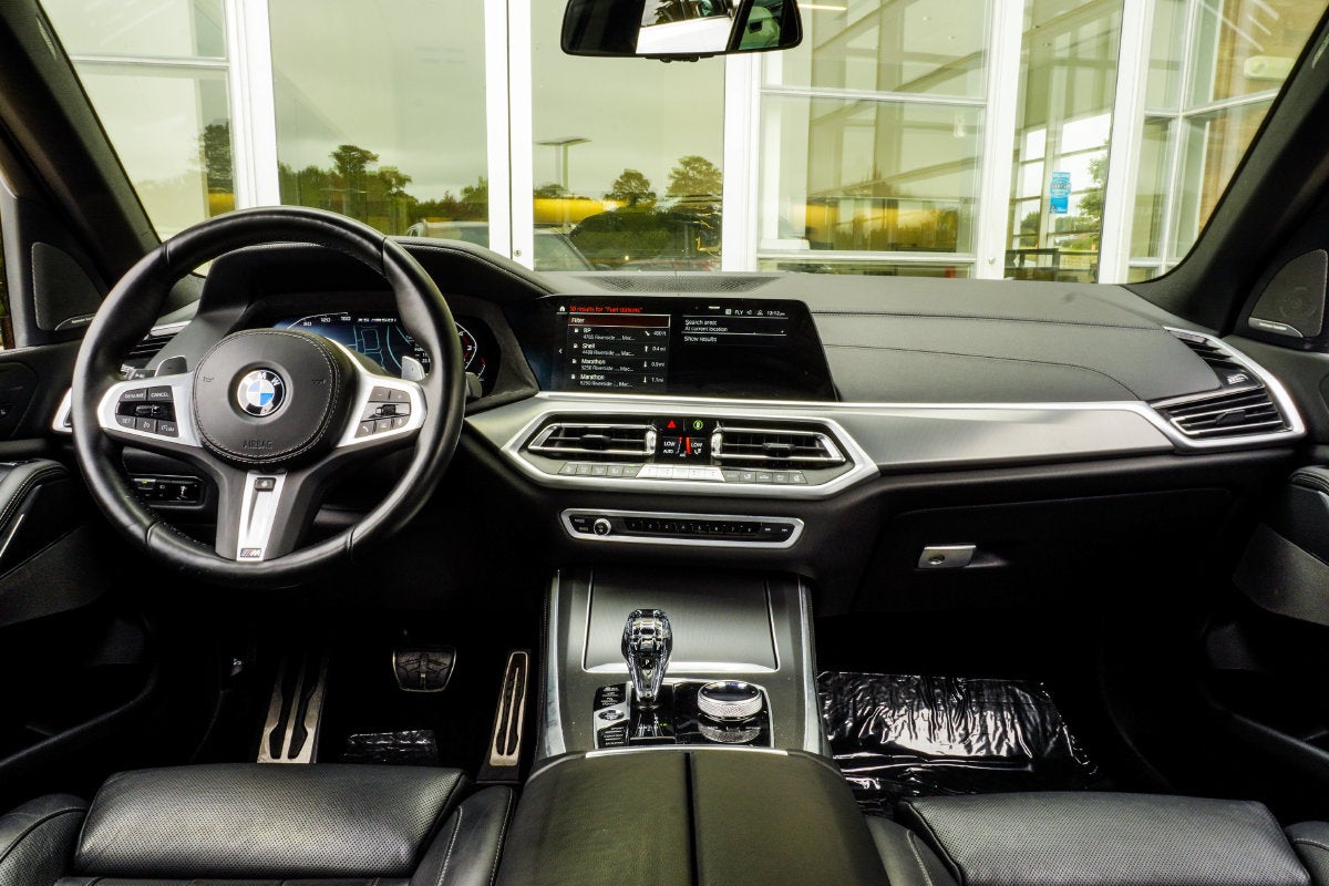 2022 BMW X5 M50i