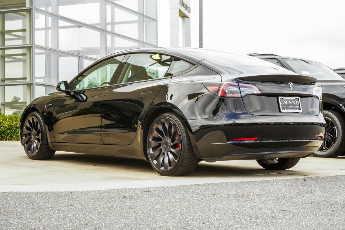 2023 Tesla Model 3 Performance
