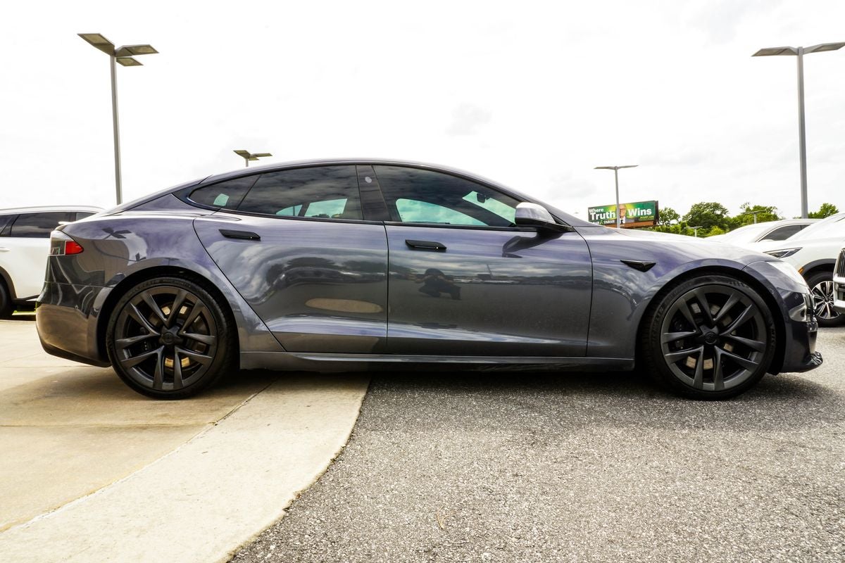 2021 Tesla Model S Plaid