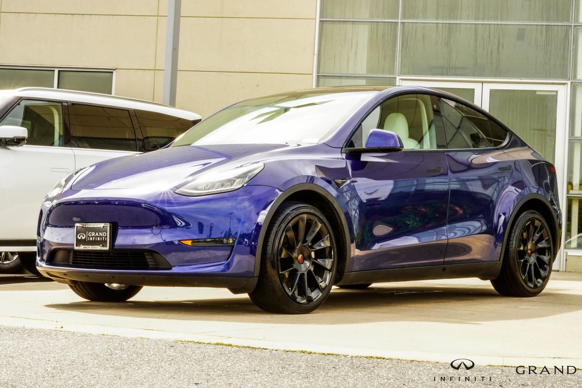 2021 Tesla Model Y Long Range Dual Motor All-Wheel Drive's photo