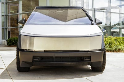 2024 Tesla Cybertruck Cyberbeast