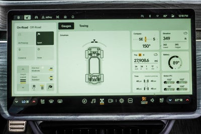 2024 Rivian R1S Adventure