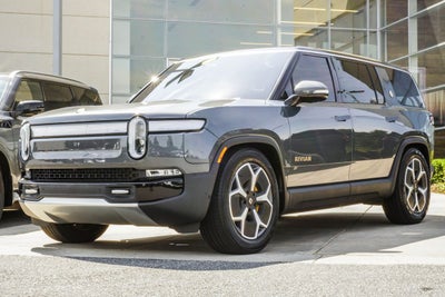 2024 Rivian R1S Adventure