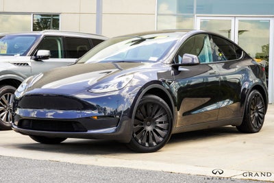 2024 Tesla Model Y Long Range