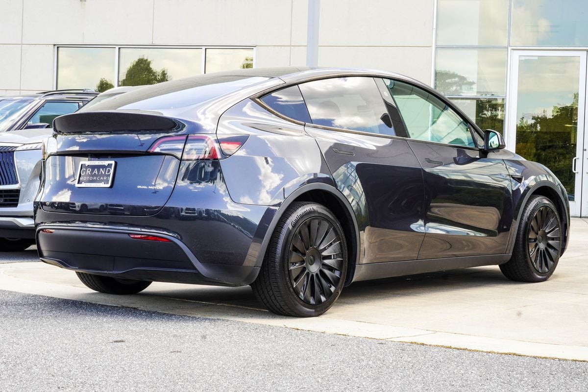 2024 Tesla Model Y Long Range