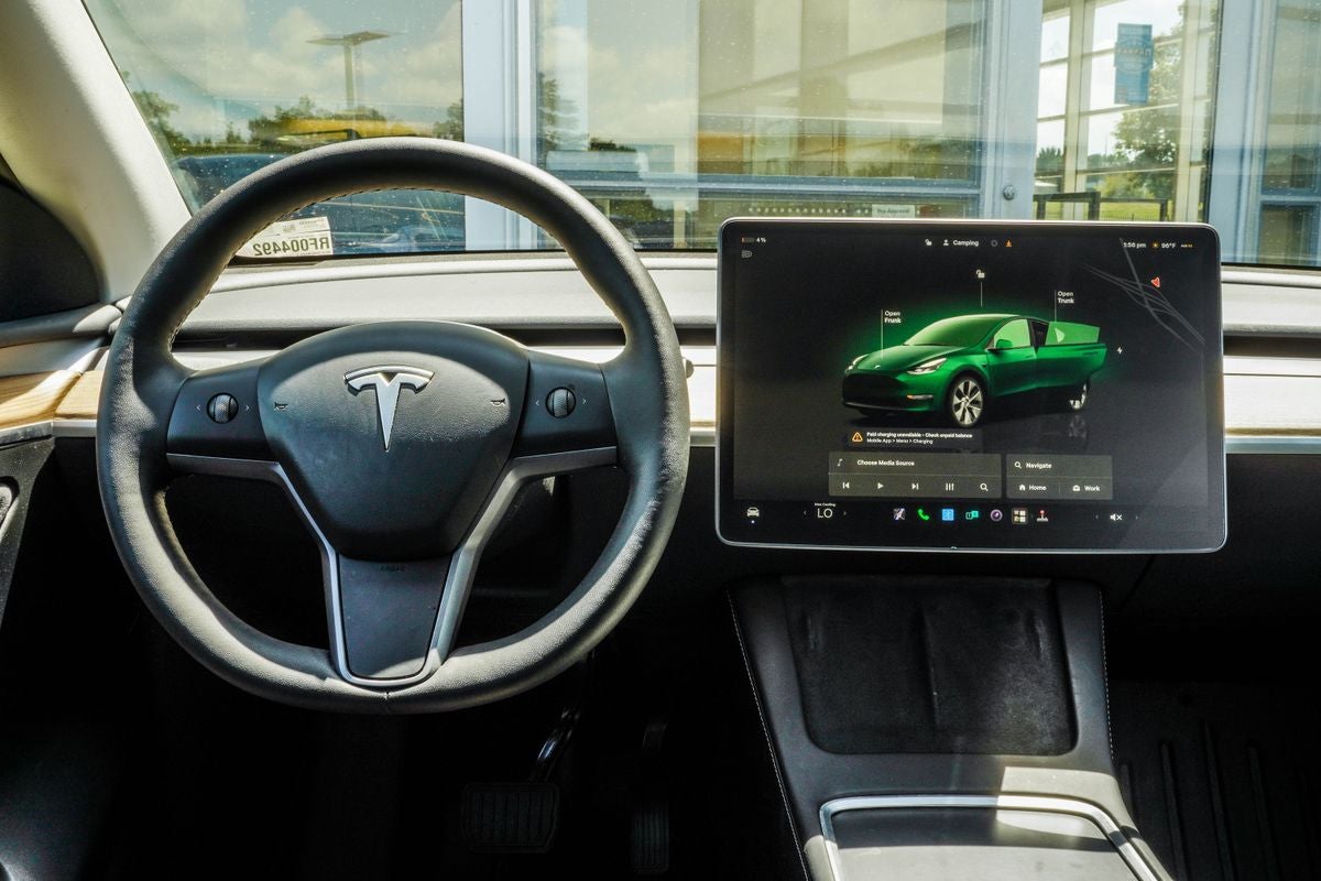 2024 Tesla Model Y Long Range