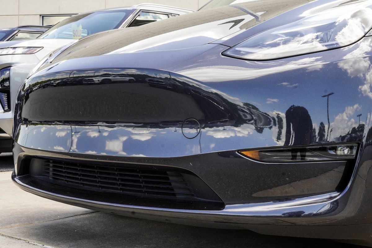 2024 Tesla Model Y Long Range