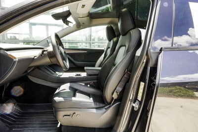 2024 Tesla Model Y Long Range