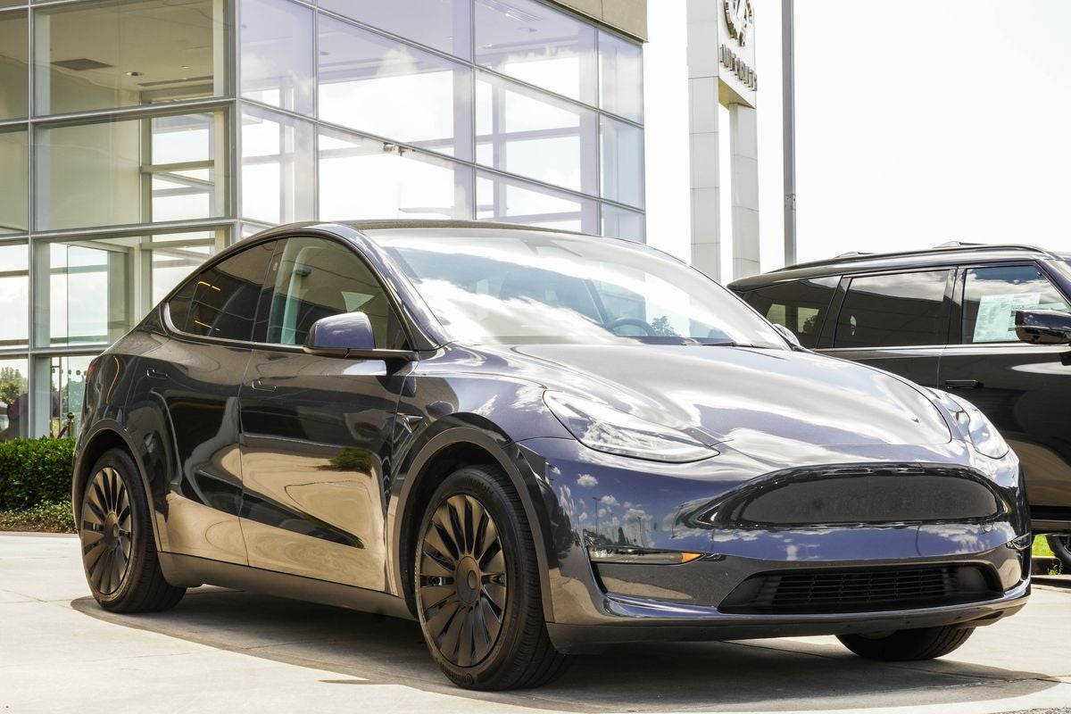 2024 Tesla Model Y Long Range
